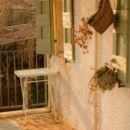 Dimora Valverde Bed & Breakfast *