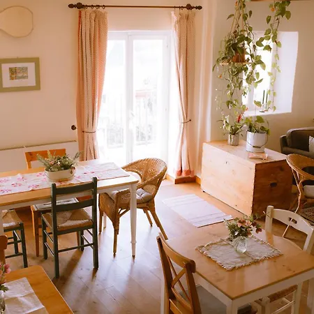 Dimora Valverde Bed & Breakfast *